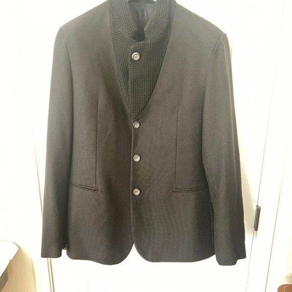 $1899 Authentic EMPORIO ARMANI Made in ITALY Men's Black 3 Buttons Blazer Sz.46R - Picture 1 of 12